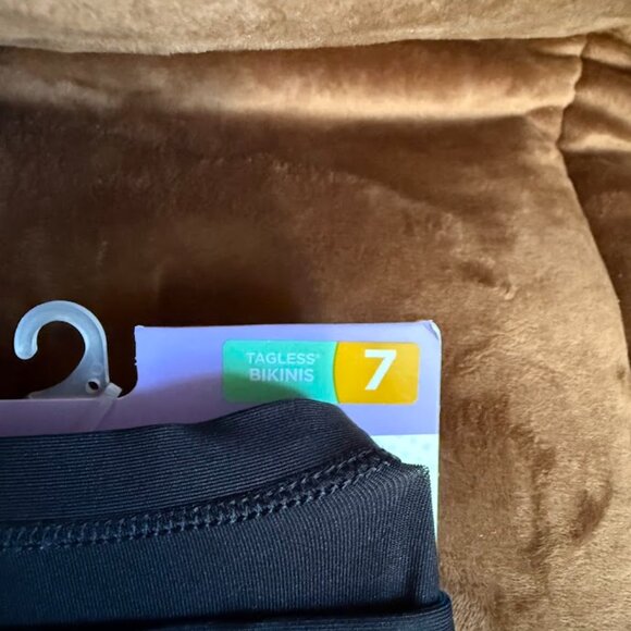 Hanes Womens Period Underwear 3-Pack, Comfort, Period Light Leak Protection - Picture 3 of 6